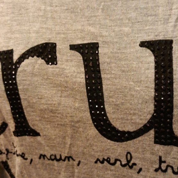 Occasion True Love medium long sleeve tee - Picture 2 of 3